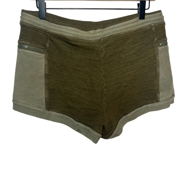 Free People Cheeky Yoga Shorts Size Large - Picture 3 of 6